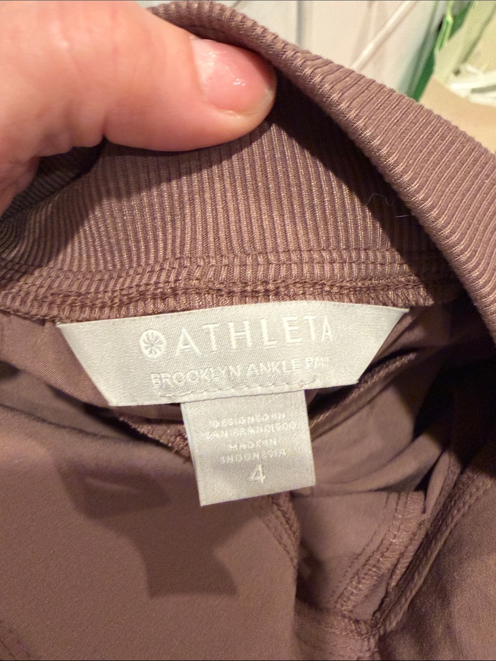 Athleta Brooklyn Mid-Rise Ankle Pant - Brown size 4 - Picture 2 of 4